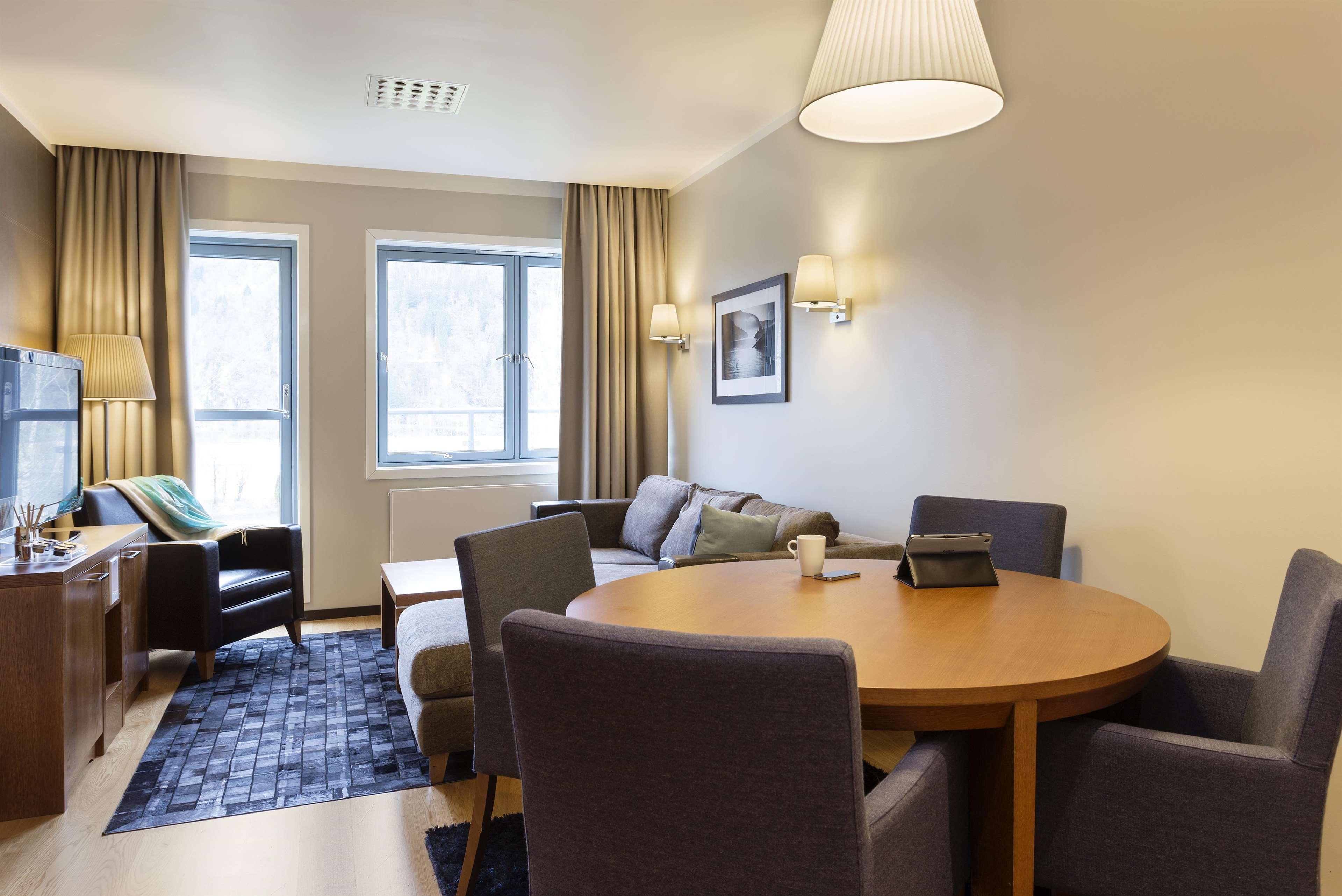 Scandic Sunnfjord Hotel & Spa Førde Kültér fotó