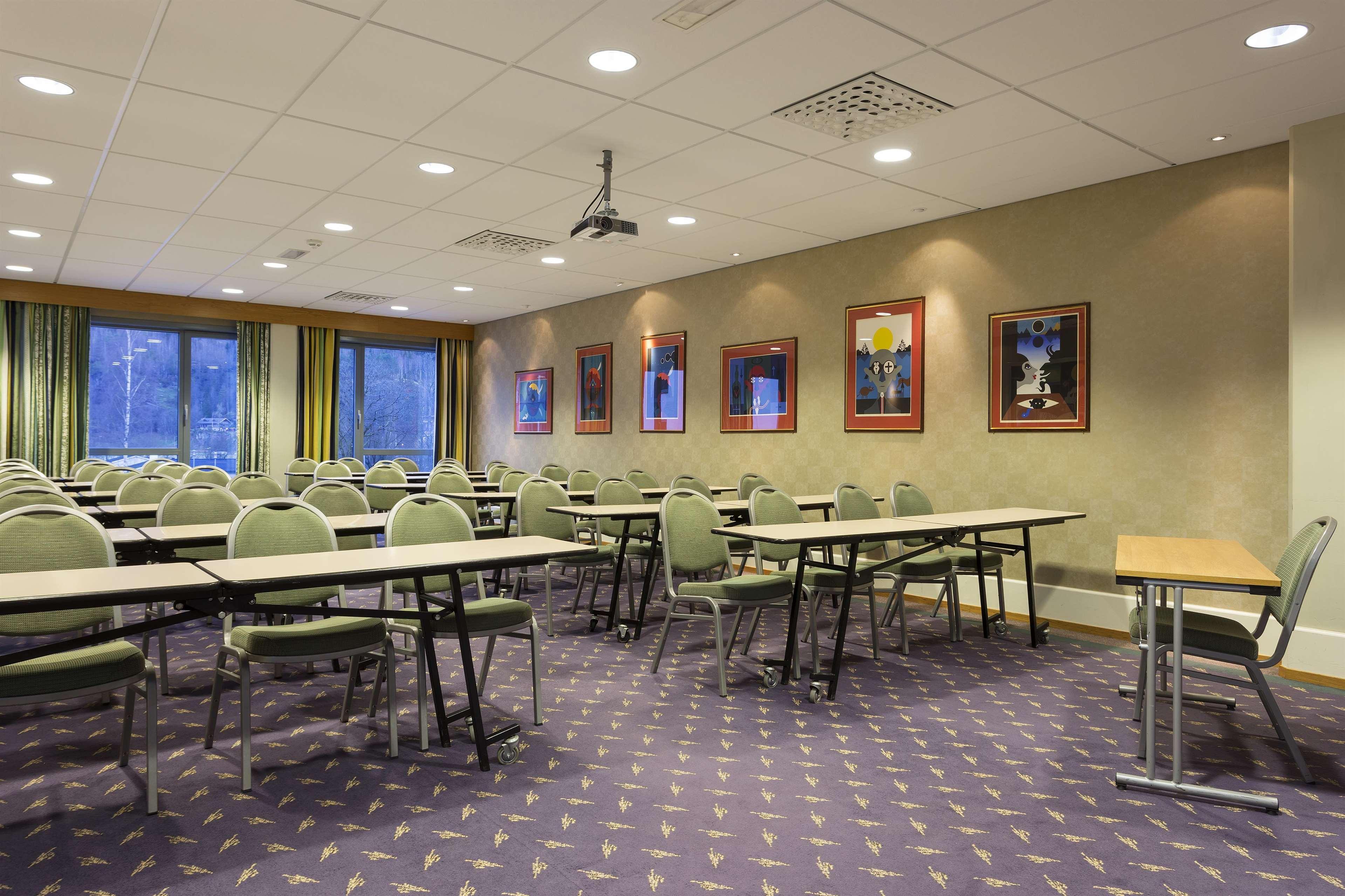 Scandic Sunnfjord Hotel & Spa Førde Kültér fotó