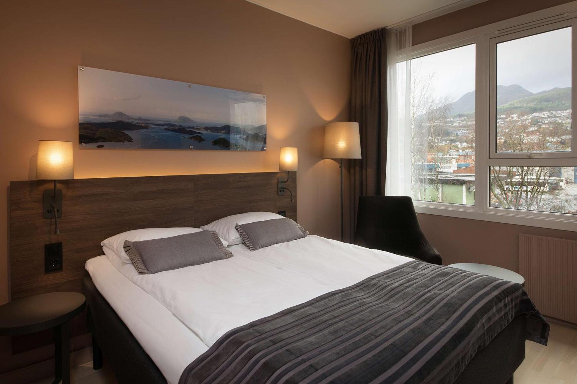 Scandic Sunnfjord Hotel & Spa Førde Kültér fotó