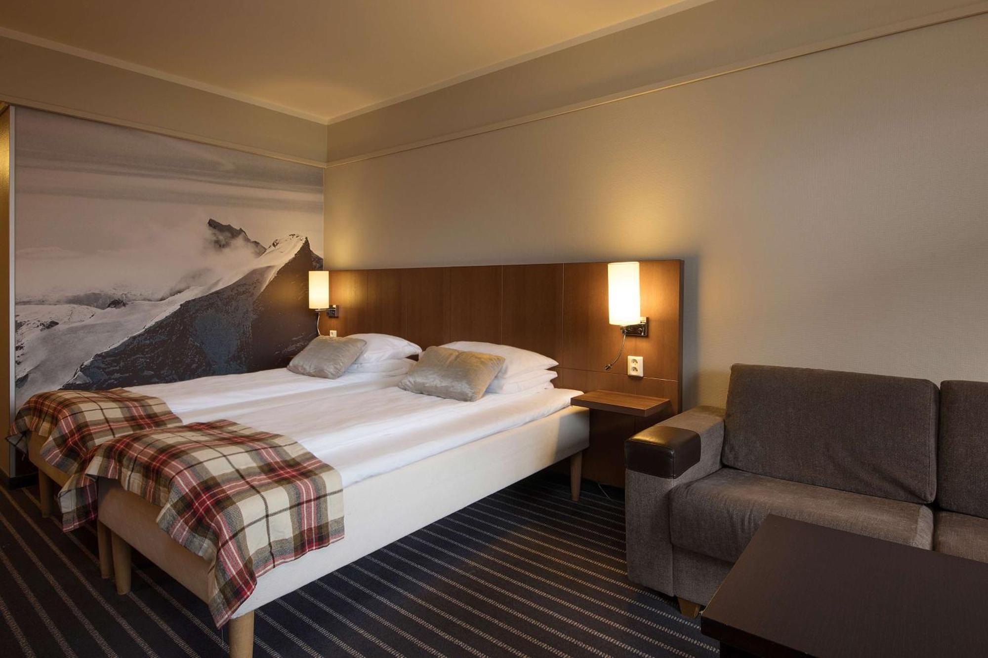Scandic Sunnfjord Hotel & Spa Førde Kültér fotó
